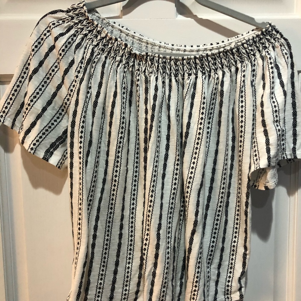 LOFT on/off shoulder top